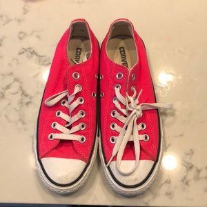 hot pink converse low top